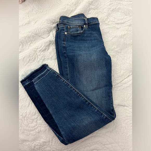 Loft outlet size 6 modern skinny jeans - Picture 1 of 4